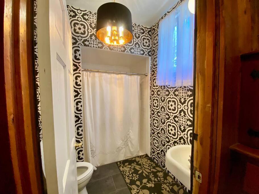 آيديلوايل The Lodge At 11 Chimneys المظهر الخارجي الصورة