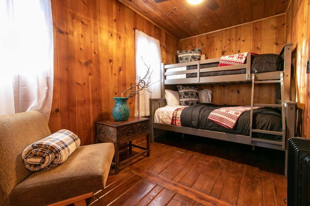 آيديلوايل The Lodge At 11 Chimneys المظهر الخارجي الصورة