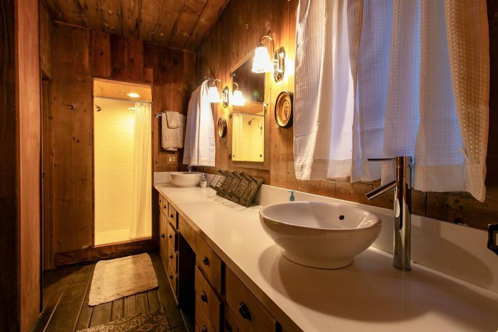 آيديلوايل The Lodge At 11 Chimneys المظهر الخارجي الصورة